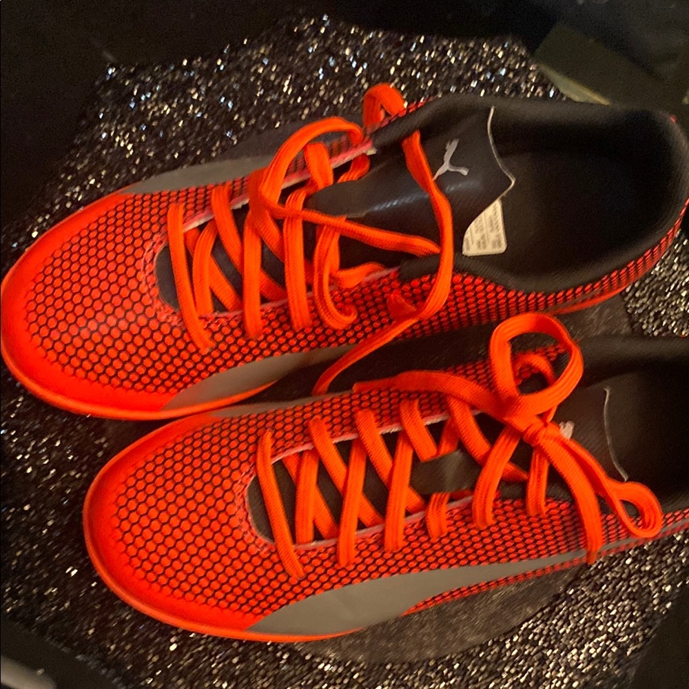 Puma Men's Vibrant Red Sneakers
